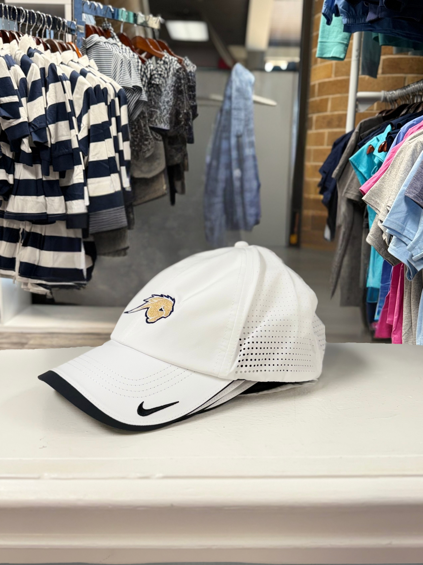 Nike Dri-FIT hat, white, Charger Horse