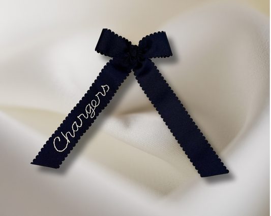 Medium Scalloped Bow, navy, Chargers stitched