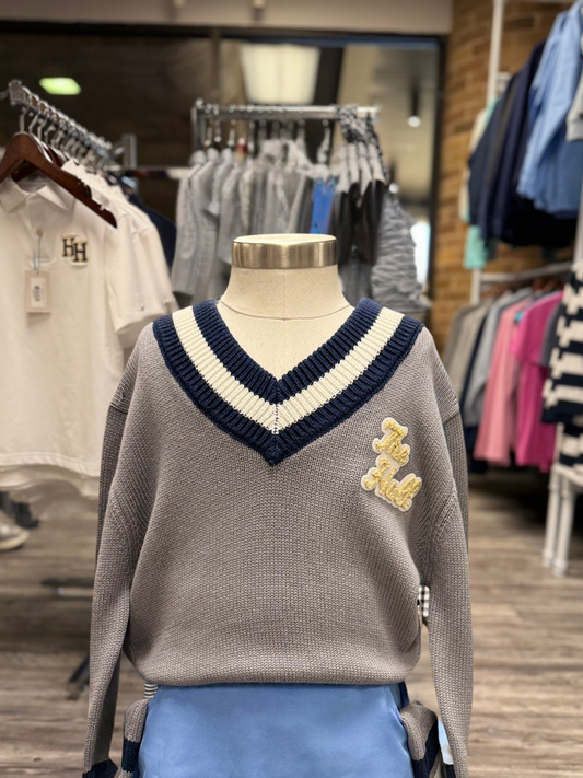 Youth v-neck Sweater, grey, The Hall script